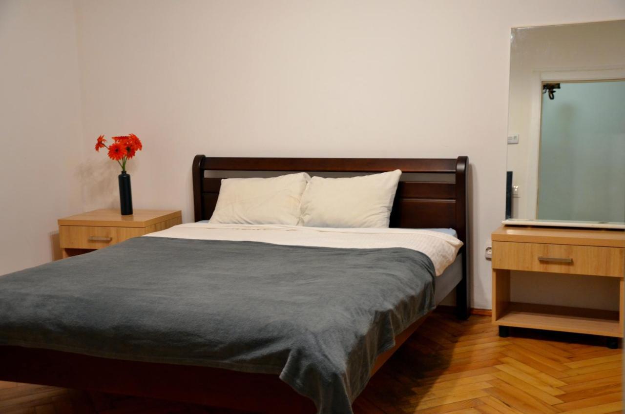 Brand New Apartment In City Center Lviv Exterior photo